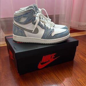 Nike Air Jordan 1 Retro High OG Sneakers